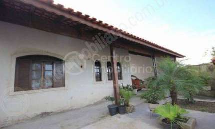 CASA à venda com 2 quartos em Peruíbe, no bairro Jardim Veneza