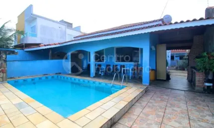 CASA à venda com piscina e 3 quartos em Peruíbe, no bairro Parque D Aville
