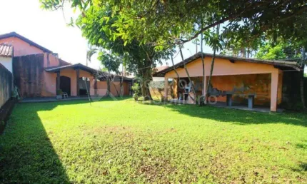 CASA à venda com 4 quartos em Peruíbe, no bairro Belmira Novaes