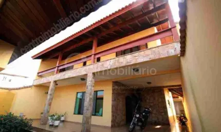 CASA à venda com 4 quartos em Peruíbe, no bairro Cidade Nova Peruíbe