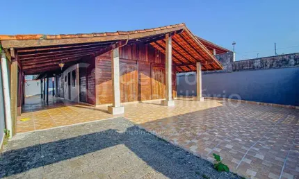 CASA à venda com 3 quartos em Peruíbe, no bairro Balneario Josedy