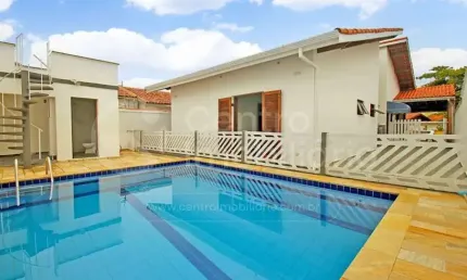 CASA à venda com piscina e 3 quartos em Peruíbe, no bairro Stella Maris