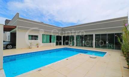 CASA à venda com piscina e 4 quartos em Peruíbe, no bairro Stella Maris