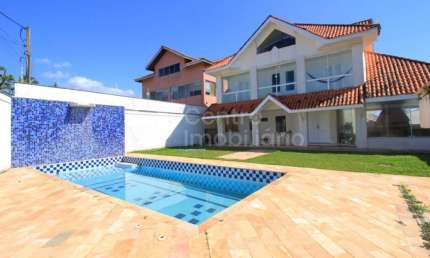 CASA à venda com piscina e 4 quartos em Peruíbe, no bairro Stella Maris