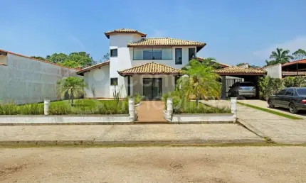 CASA à venda com piscina e 4 quartos em Peruíbe, no bairro Estância São Marcos