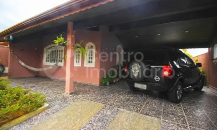 CASA à venda com 2 quartos em Peruíbe, no bairro Jardim Três Marias
