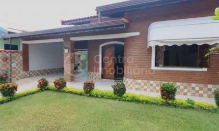 CASA à venda com 3 quartos em Peruíbe, no bairro Jardim Três Marias