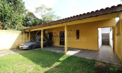 CASA à venda com 5 quartos em Peruíbe, no bairro Quinta do Guarau