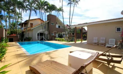 CASA à venda com piscina e 5 quartos em Peruíbe, no bairro Parque Turistico