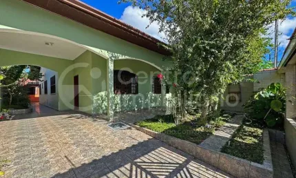 CASA à venda com 3 quartos em Peruíbe, no bairro Balneario Barra de Jangada