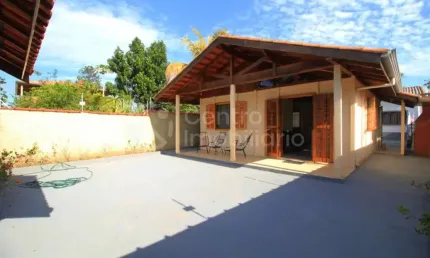 CASA à venda com 2 quartos em Peruíbe, no bairro Balneario Sao Joao Batista