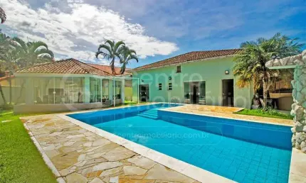 CASA à venda com piscina e 5 quartos em Peruíbe, no bairro Bougainvillee V