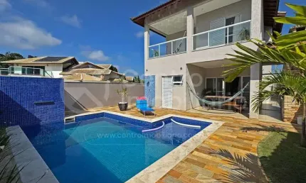 CASA à venda com piscina e 3 quartos em Peruíbe, no bairro Jd Tres Marias
