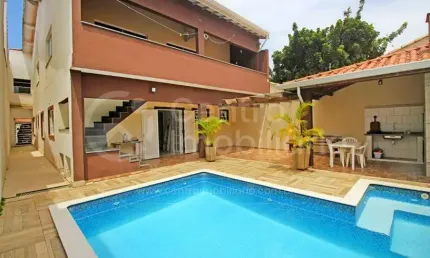 CASA à venda com piscina e 4 quartos em Peruíbe, no bairro Maria H Novaes
