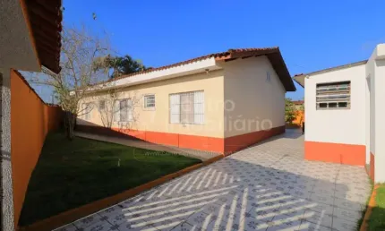 CASA à venda com 4 quartos em Peruíbe, no bairro Balneario Florida