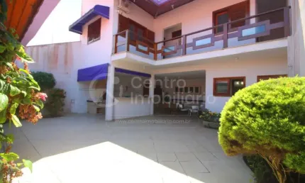 CASA à venda com 3 quartos em Peruíbe, no bairro Maria H Novaes