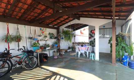 CASA à venda com 3 quartos em Peruíbe, no bairro Jardim Peruibe