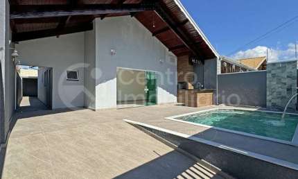 CASA à venda com 3 quartos em Peruíbe, no bairro Parque Balneario Oasis
