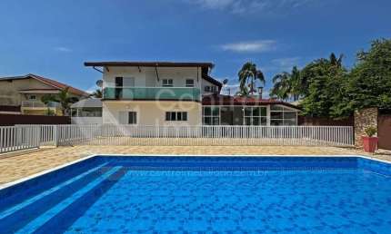 CASA à venda com piscina e 4 quartos em Peruíbe, no bairro Bougainvillee V