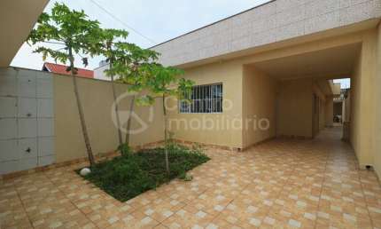 CASA à venda com 3 quartos em Peruíbe, no bairro Cidade Nova Peruíbe