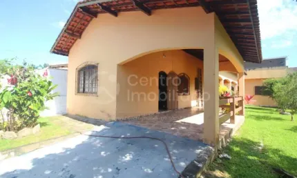 Casa à venda com 2 quartos em peruíbe, no bairro jardim veneza