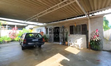 CASA à venda com 3 quartos em Peruíbe, no bairro Jd Caraminguava