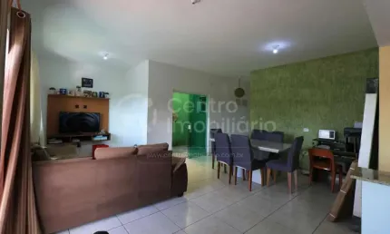 CASA à venda com 3 quartos em Peruíbe, no bairro Centro