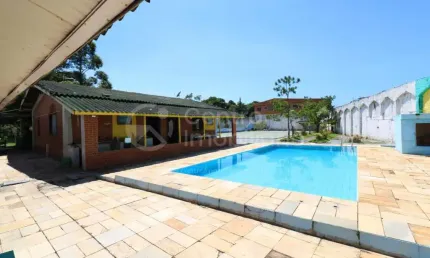 CASA à venda com piscina e 4 quartos em Peruíbe, no bairro Estancia Antonio Novaes