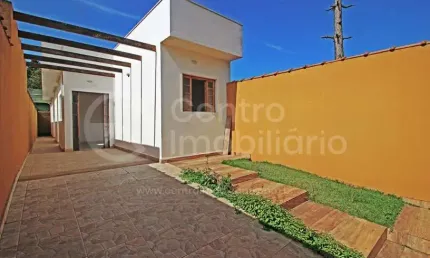 CASA à venda com 2 quartos em Peruíbe, no bairro Balneario Sao Joao Batista