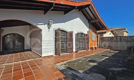 CASA à venda com 3 quartos em Peruíbe, no bairro Parque Turistico