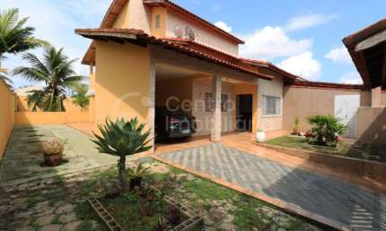 CASA à venda com 4 quartos em Peruíbe, no bairro Jardim Beira Mar