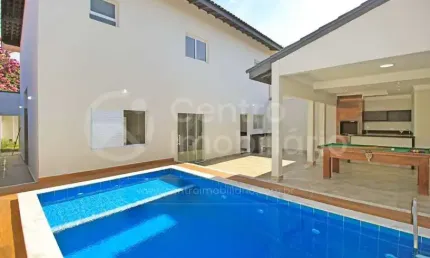 CASA à venda com piscina e 5 quartos em Peruíbe, no bairro Jardim Imperador