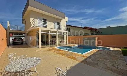 CASA à venda com piscina e 4 quartos em Peruíbe, no bairro Estancia Balnearia Convento Velho