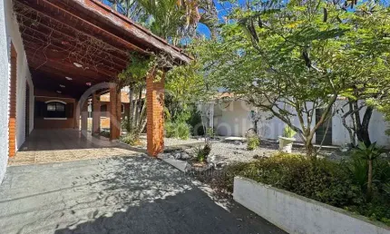 Casa à venda com 8 quartos em peruíbe, no bairro parque balneario oasis