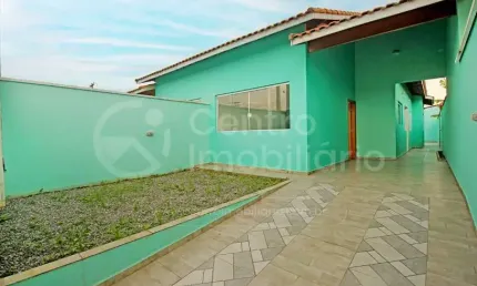 CASA à venda com 2 quartos em Peruíbe, no bairro Balneario Sao Joao Batista