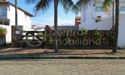 TERRENO à venda em Peruíbe, no bairro Balneário Casa Blanca