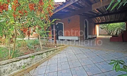 CASA à venda com 6 quartos em Peruíbe, no bairro Jardim Imperador