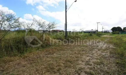 TERRENO à venda em Peruíbe, no bairro Estancia Sao Jose