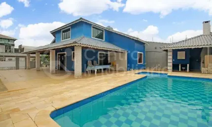 CASA à venda com piscina e 4 quartos em Peruíbe, no bairro Estancia Sao Jose