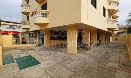 APARTAMENTO à venda com 3 quartos (1 suítes) em Peruíbe, no bairro Centro