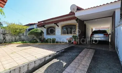 CASA à venda com 3 quartos em Peruíbe, no bairro Balneario Barra de Jangada