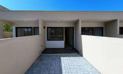 Casa para Venda em Saquarema, Porto da Roça II (Bacaxá), 1 dormitório, 1 banheiro, 1 vaga
