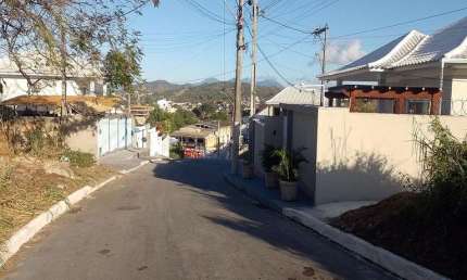 Terreno à venda na Rua Gelcílio Machado, Bacaxá, Saquarema