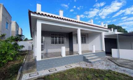 Casa para Venda em Araruama, Centro (Iguabinha), 3 dormitórios, 2 suítes, 3 banheiros, 1 vaga