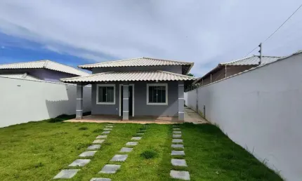 Casa para Venda em Saquarema, Guarani, 2 dormitórios, 1 suíte, 2 banheiros, 2 vagas