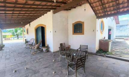 Casa para Venda em Saquarema, Boqueirão, 5 dormitórios, 1 suíte, 4 banheiros, 4 vagas