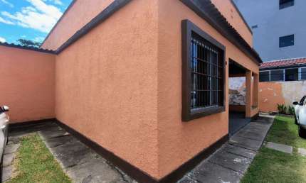 Casa para Venda em Saquarema, Boqueirão, 5 dormitórios, 1 suíte, 3 banheiros, 12 vagas
