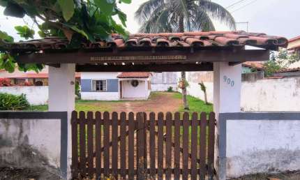 Casa para Venda em Saquarema, Gravatá, 2 dormitórios, 1 banheiro, 2 vagas