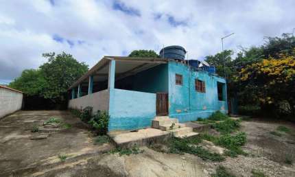 Casa para Venda em Saquarema, Vilatur, 2 dormitórios, 1 suíte, 2 banheiros, 2 vagas