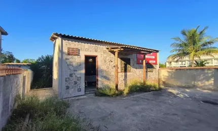 Casa para Venda em Saquarema, Jaconé (Sampaio Correia), 1 dormitório, 2 banheiros, 2 vagas